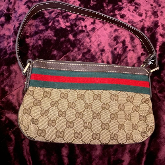 Gucci Handbags - Gucci handbag